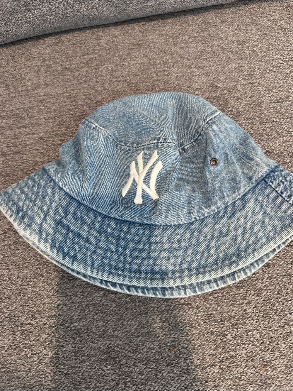 New York Yankees Denim Bucket Hat - Light Blue with White Logo